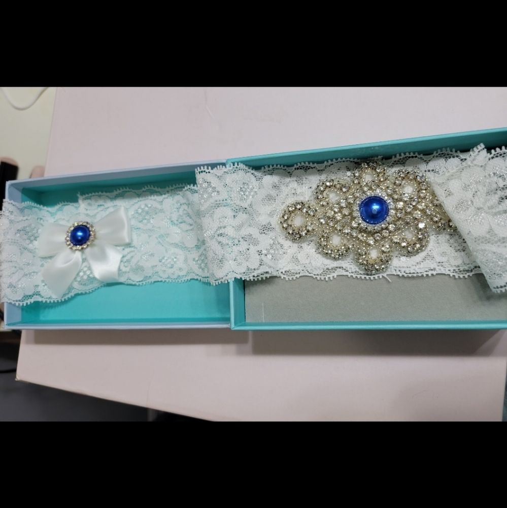 2 piece garter set